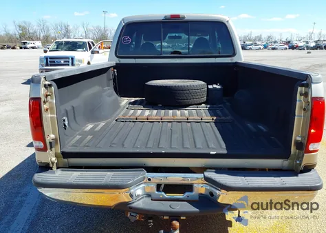 2000 Ford Super Duty F-250 Lariat/Xl/Xlt from USA, damaged, VIN 1FTNW20F4YEE30441